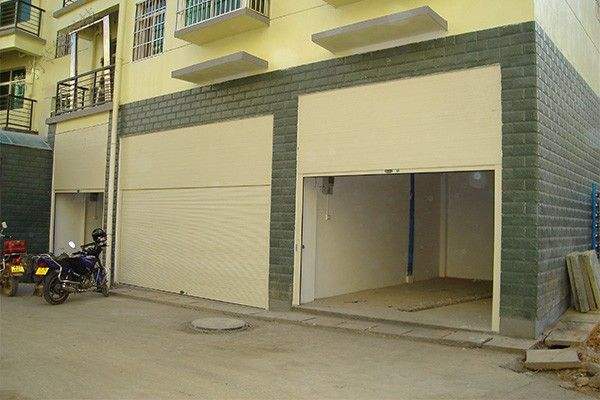 徐州車(chē)庫(kù)門(mén)閘案例